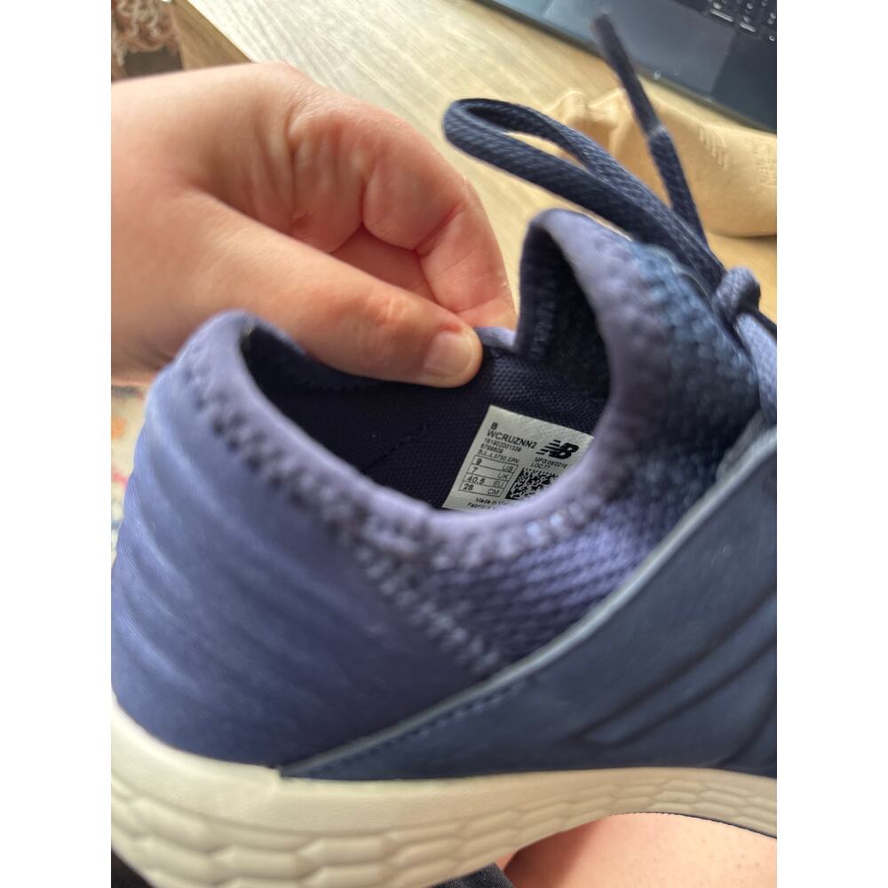 NWT New Balance Women's Fresh Foam Cruz v2 Running Sneaker in Navy size 9 - Picture 5 of 5